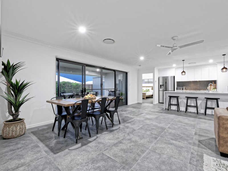 66 Wearing Road, Bargara QLD 4670