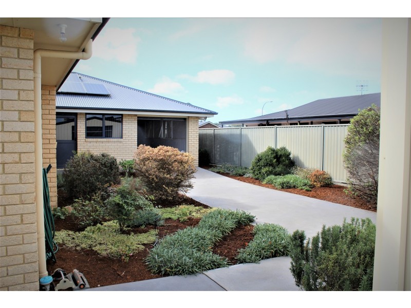 8 Katelyn Drive, Wynyard TAS 7325