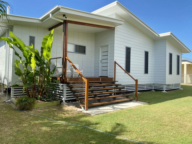 4 Emperor St, Woodgate QLD 4660