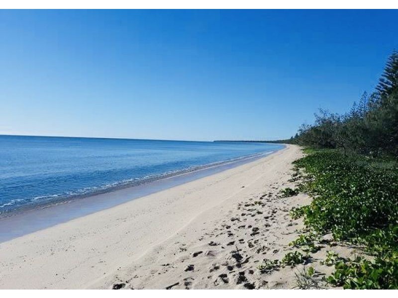 4 Emperor St, Woodgate QLD 4660