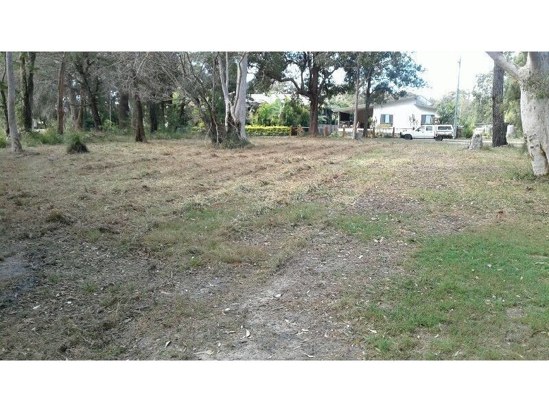 17 President terrace, Macleay Island QLD 4184