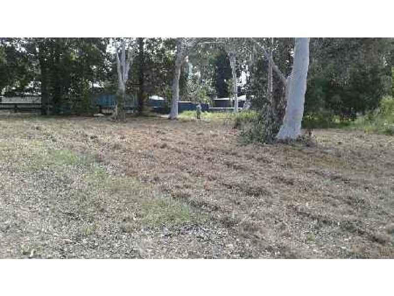 17 President terrace, Macleay Island QLD 4184