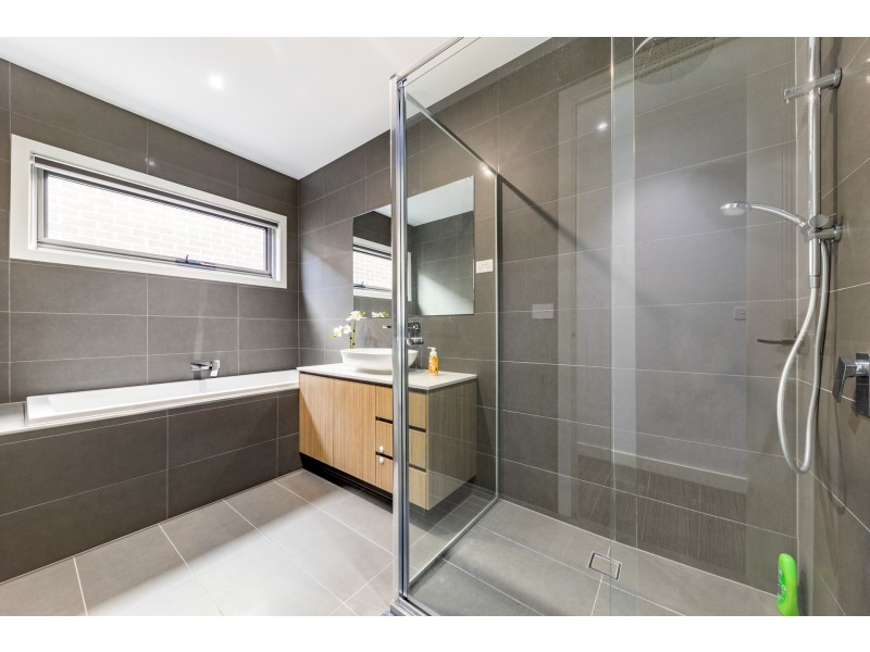 65 Granvia circuit, Burnside VIC 3023