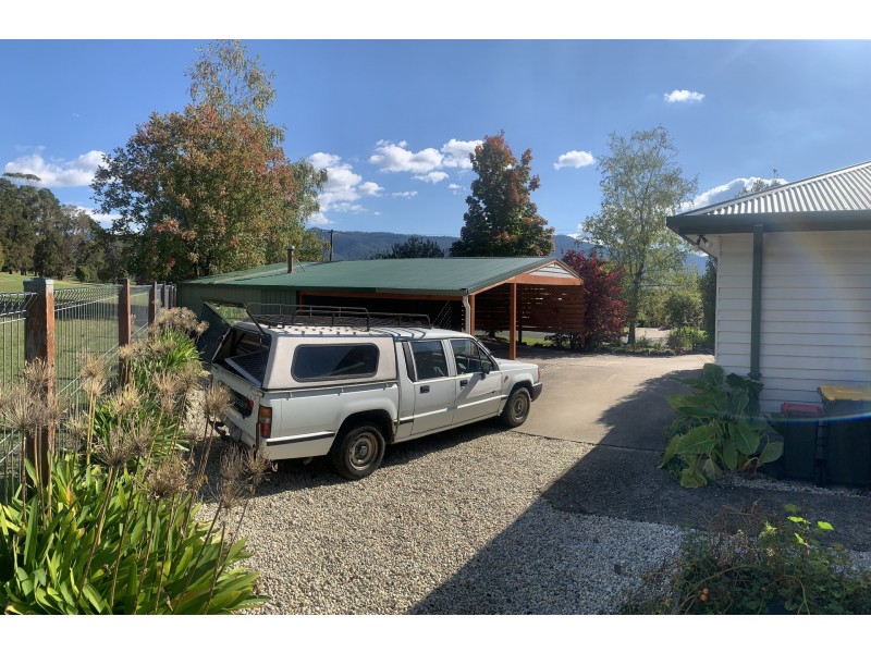 29 Fairway Avenue, Mount Beauty VIC 3699