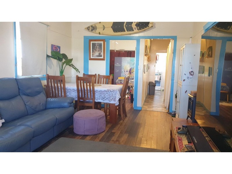 567 Oxley Ave, Scarborough QLD 4020