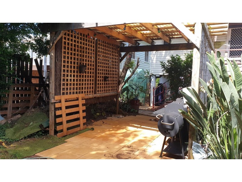 567 Oxley Ave, Scarborough QLD 4020