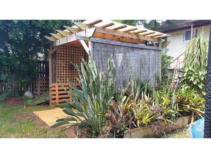567 Oxley Ave, Scarborough QLD 4020