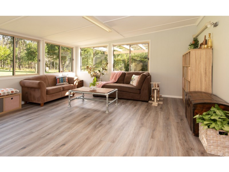 35 Pear Tree Place, Moruya NSW 2537