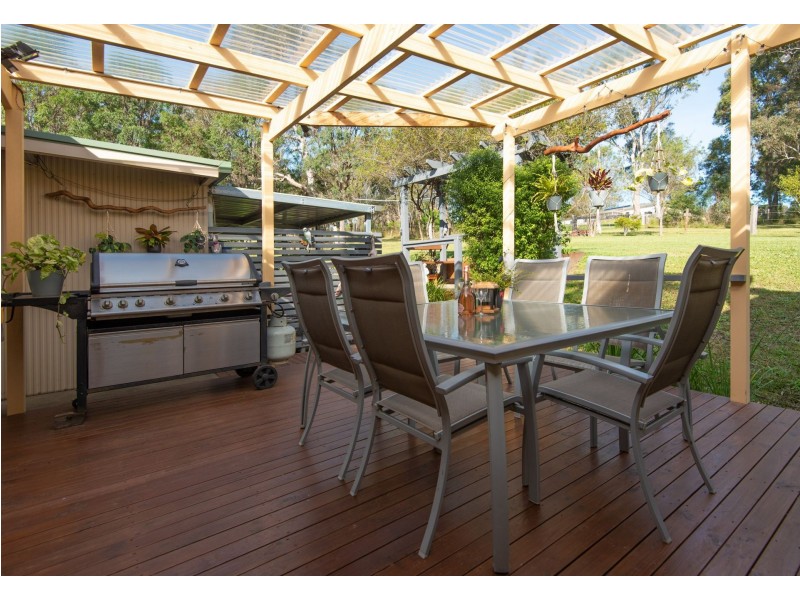 35 Pear Tree Place, Moruya NSW 2537