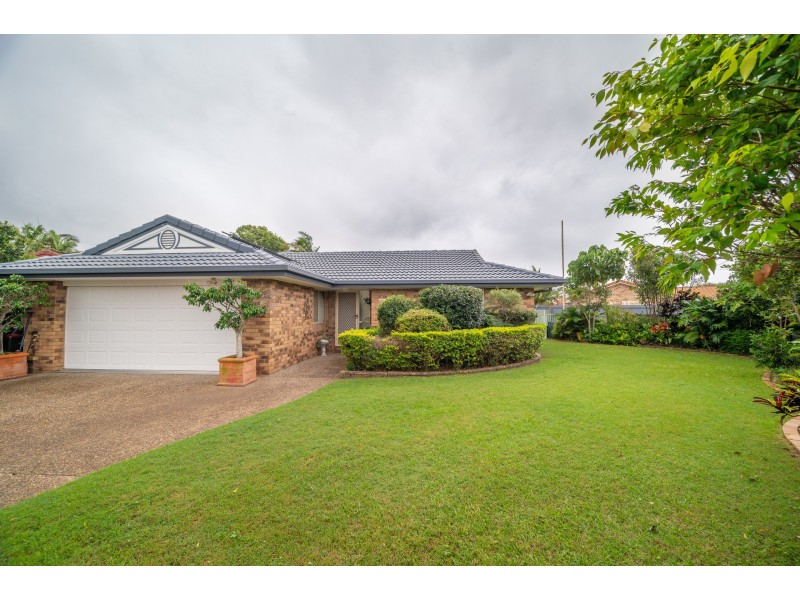 6 Sandbank Place, Kingscliff NSW 2487