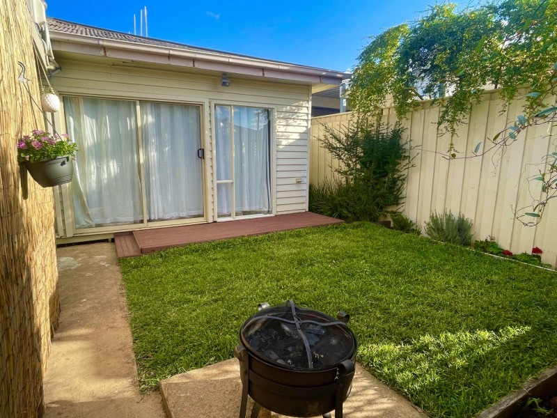 16 McLachlan Street, Kangaroo Flat VIC 3555
