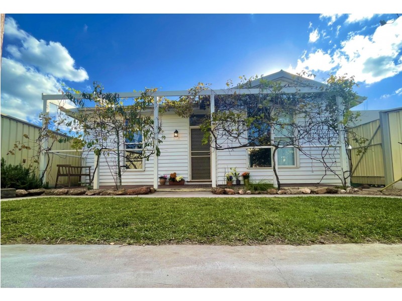 16 McLachlan Street, Kangaroo Flat VIC 3555