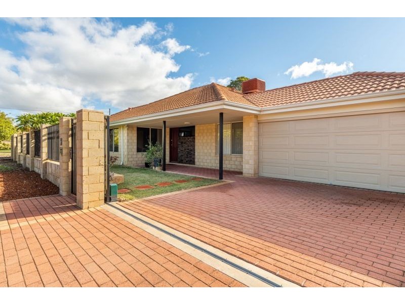 2 Putting green, Maddington WA 6109