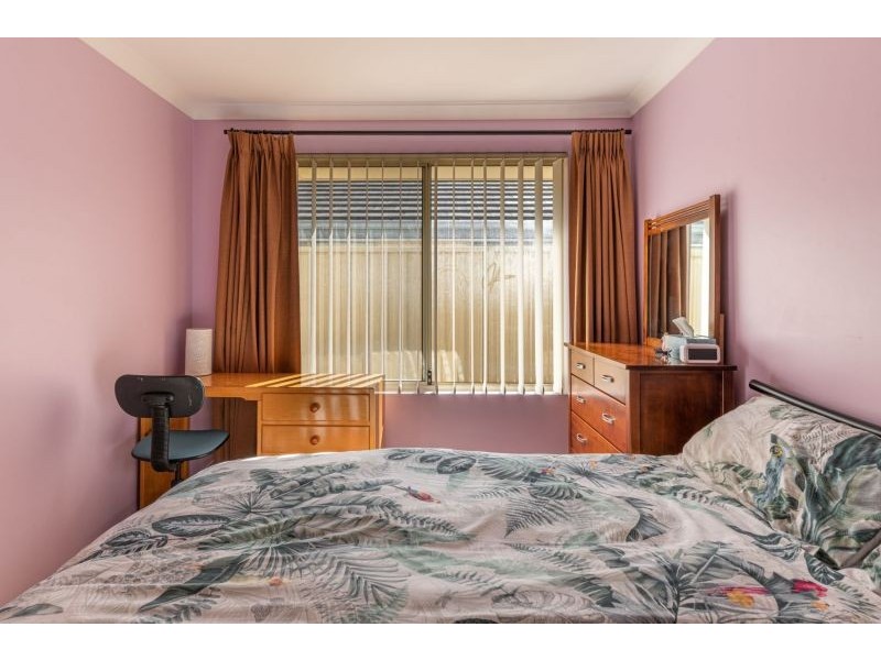 2 Putting green, Maddington WA 6109