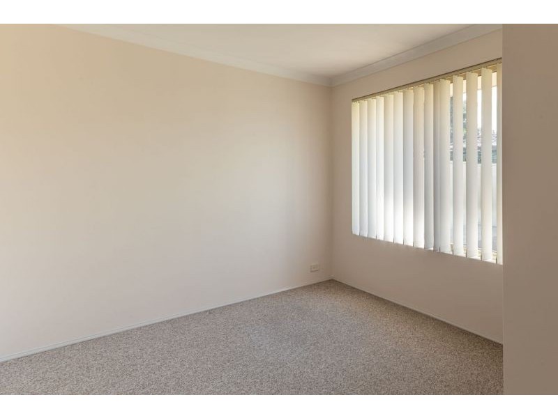 2 Putting green, Maddington WA 6109