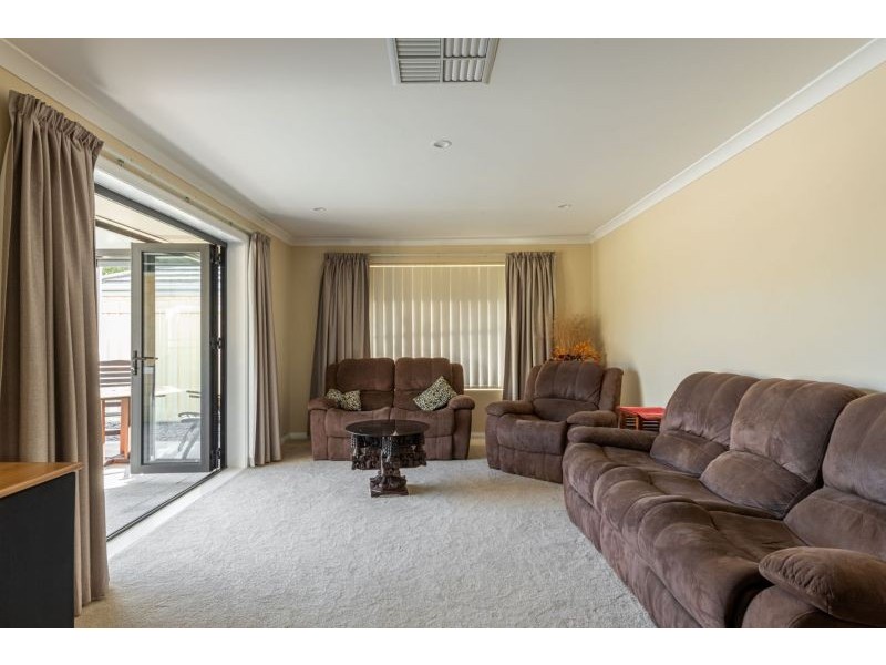 2 Putting green, Maddington WA 6109