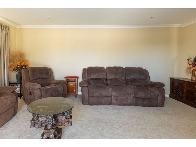 2 Putting green, Maddington WA 6109