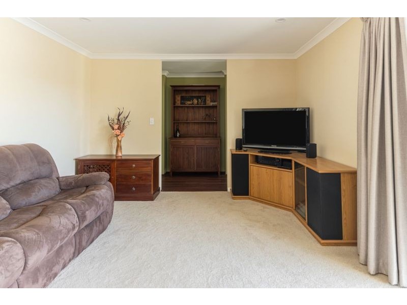 2 Putting green, Maddington WA 6109