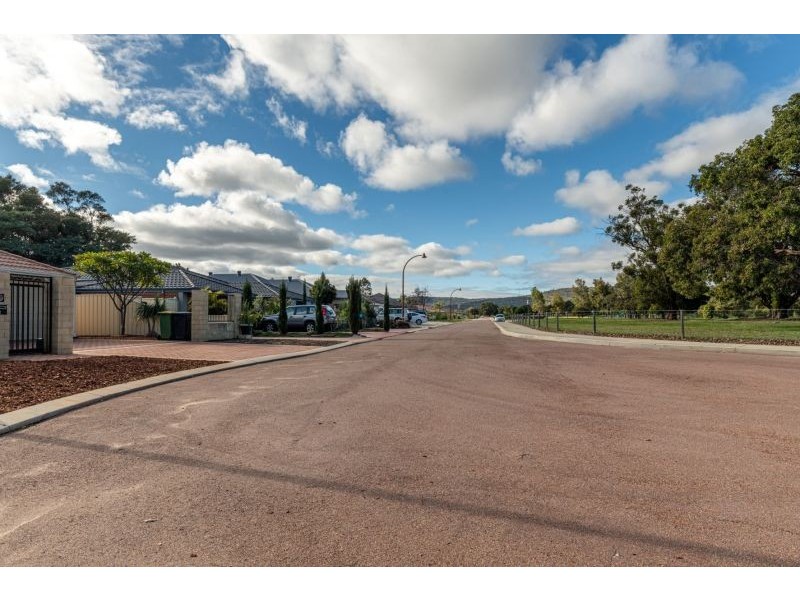 2 Putting green, Maddington WA 6109