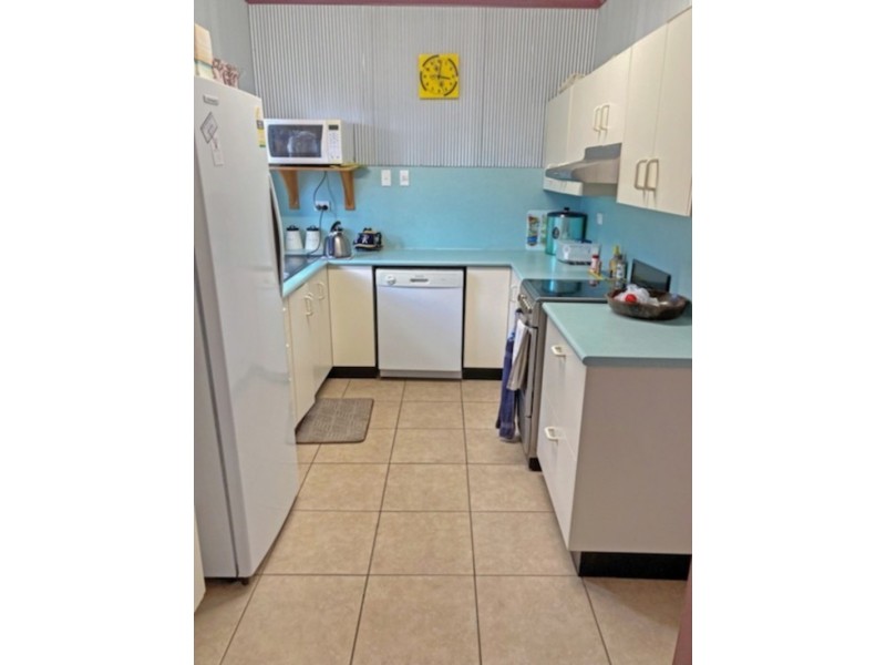 100 Parry St, Charleville QLD 4470