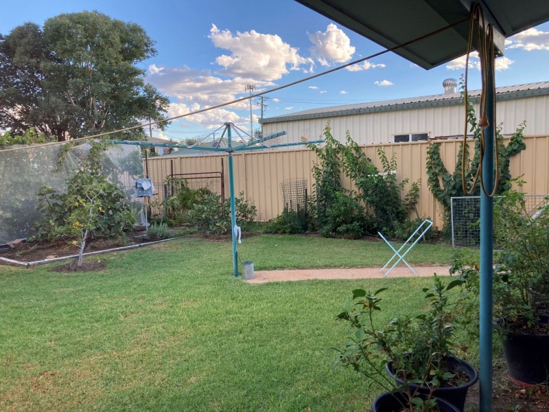 100 Parry St, Charleville QLD 4470