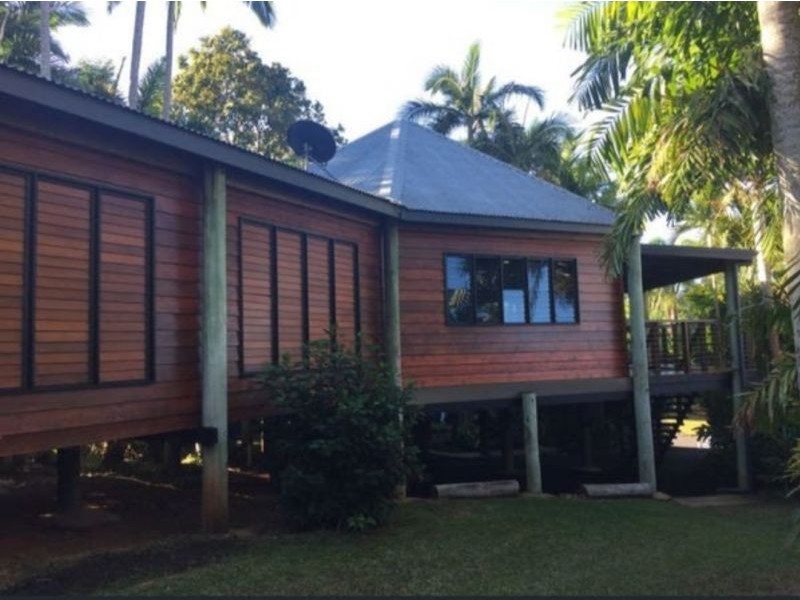 Bingil Bay QLD 4852