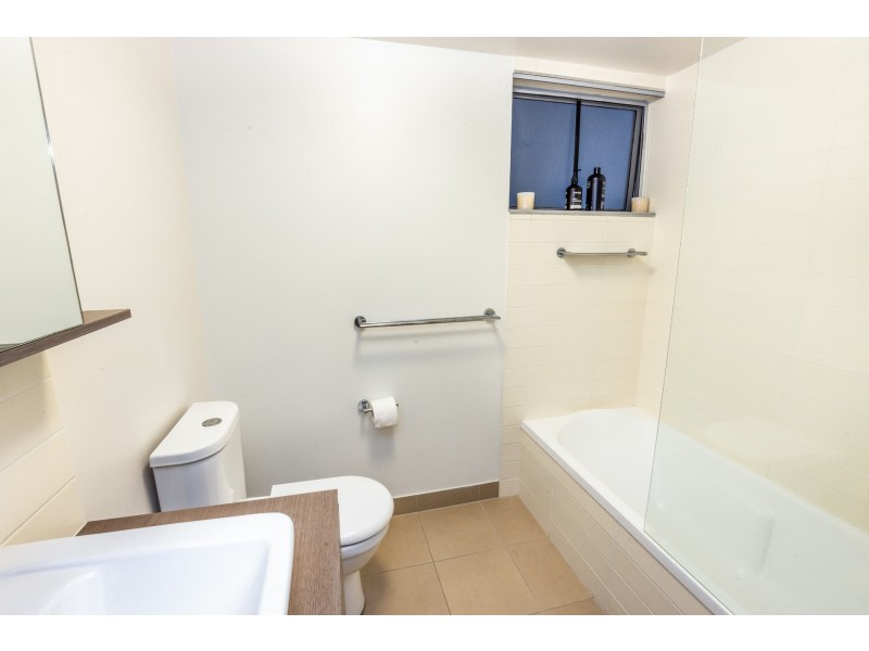 24/8-32 Stanley Street, Townsville City QLD 4810