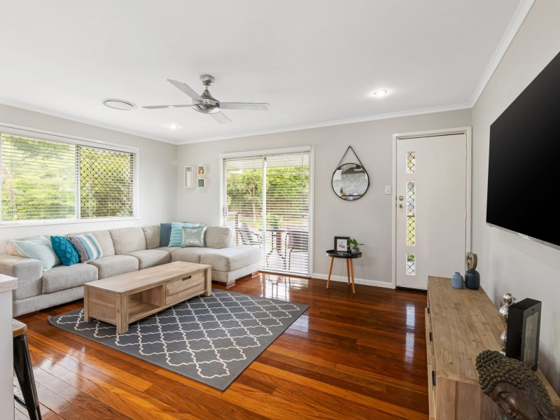 16 Lawson Street, Woodridge QLD 4114