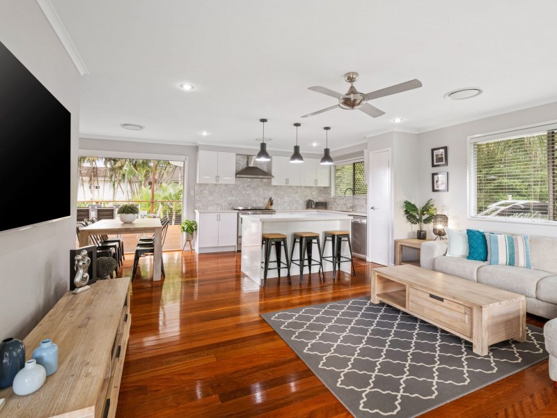 16 Lawson Street, Woodridge QLD 4114