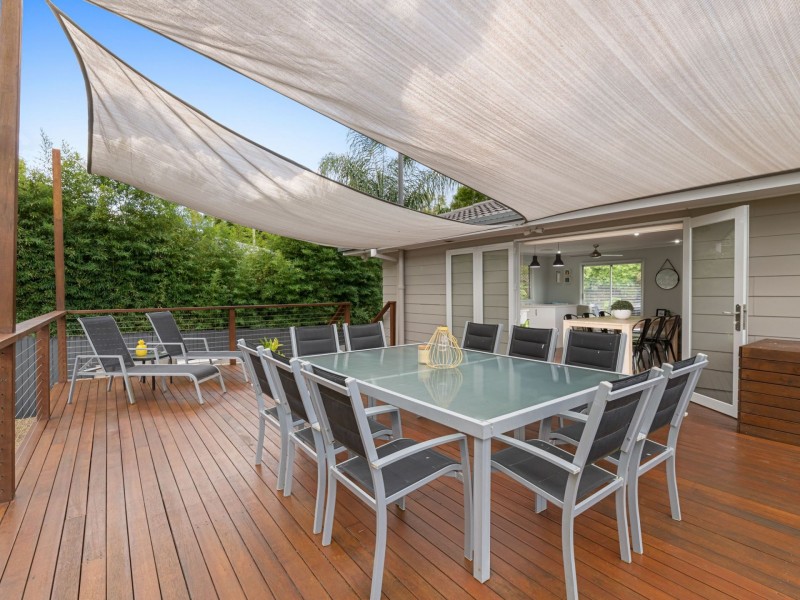 16 Lawson Street, Woodridge QLD 4114