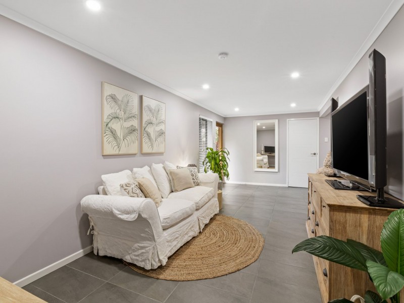 16 Lawson Street, Woodridge QLD 4114