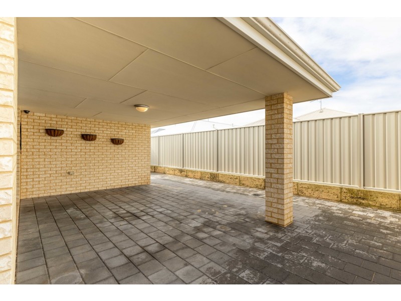 14 Narloo Way, Golden Bay WA 6174