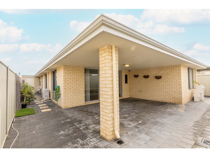 14 Narloo Way, Golden Bay WA 6174