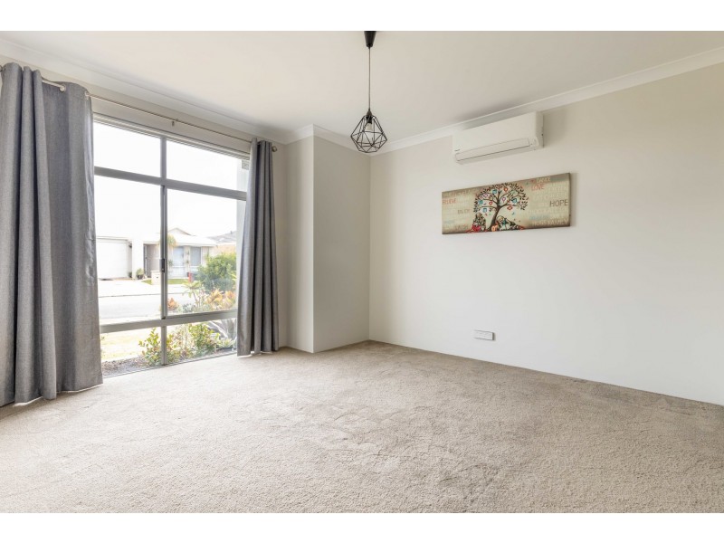 14 Narloo Way, Golden Bay WA 6174