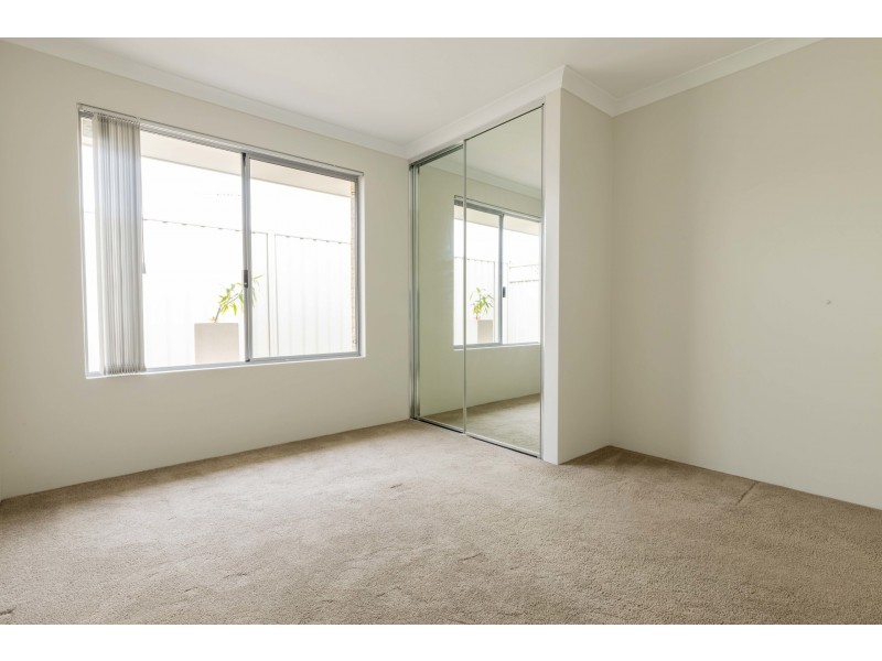 14 Narloo Way, Golden Bay WA 6174