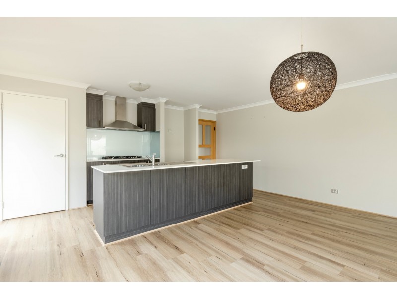 14 Narloo Way, Golden Bay WA 6174