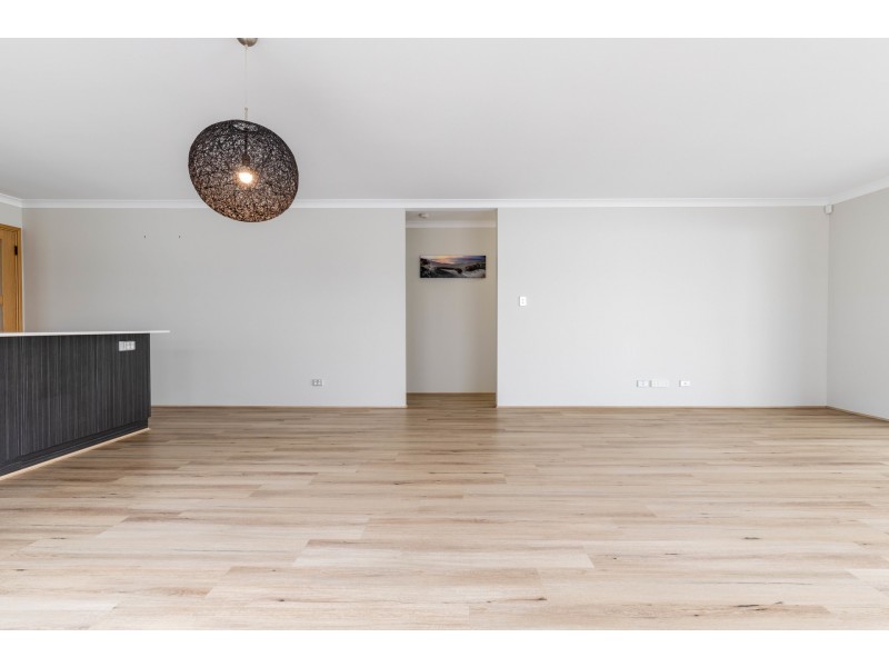 14 Narloo Way, Golden Bay WA 6174