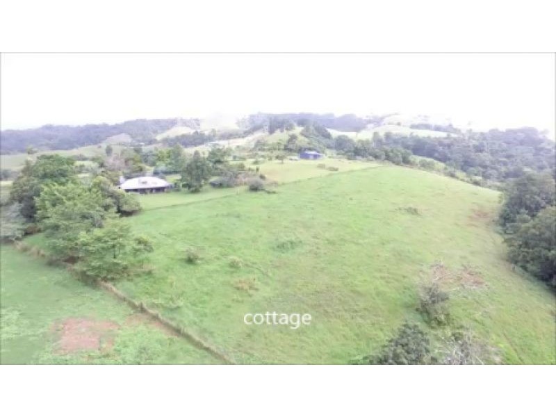 217 brooks road, Mungalli QLD 4886