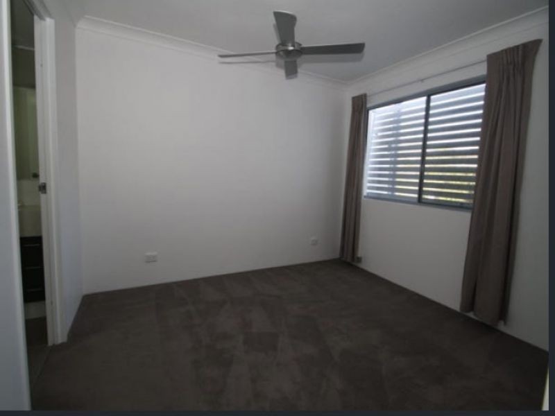 6/24-26 Proud St, Labrador QLD 4215