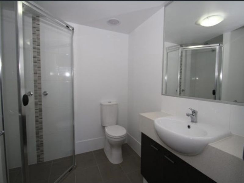 6/24-26 Proud St, Labrador QLD 4215