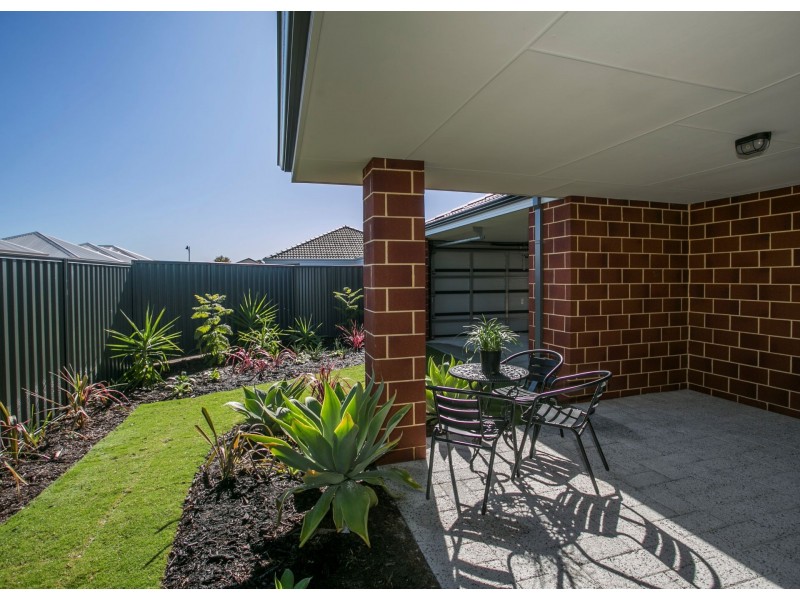 23 Vermont Grove, Wellard WA 6170