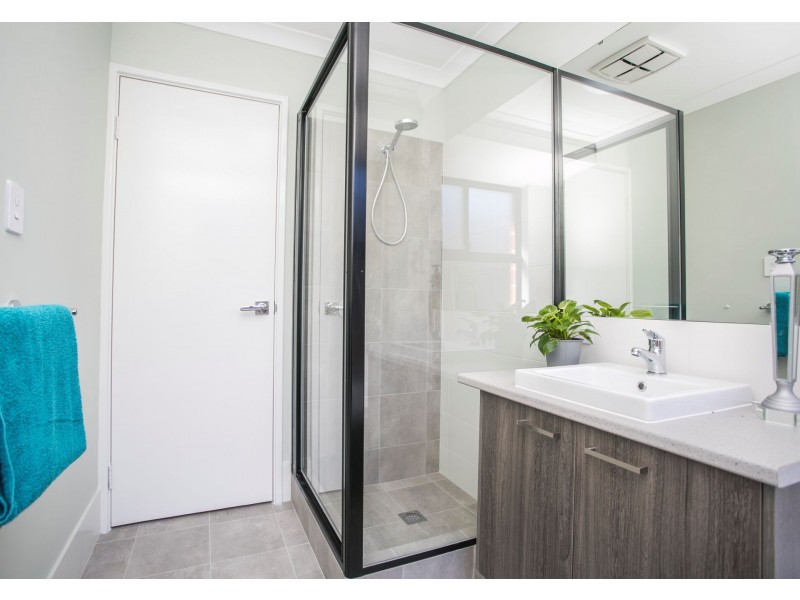 23 Vermont Grove, Wellard WA 6170