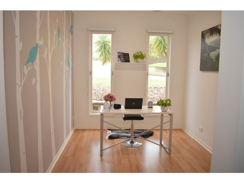 27 The Circuit, Pakenham VIC 3810