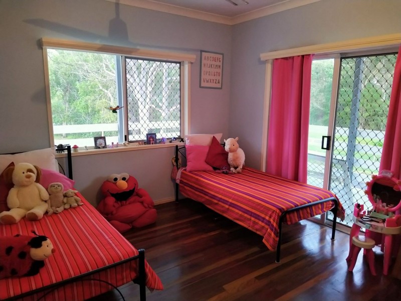 17 Grevillea Drive, Granville QLD 4650