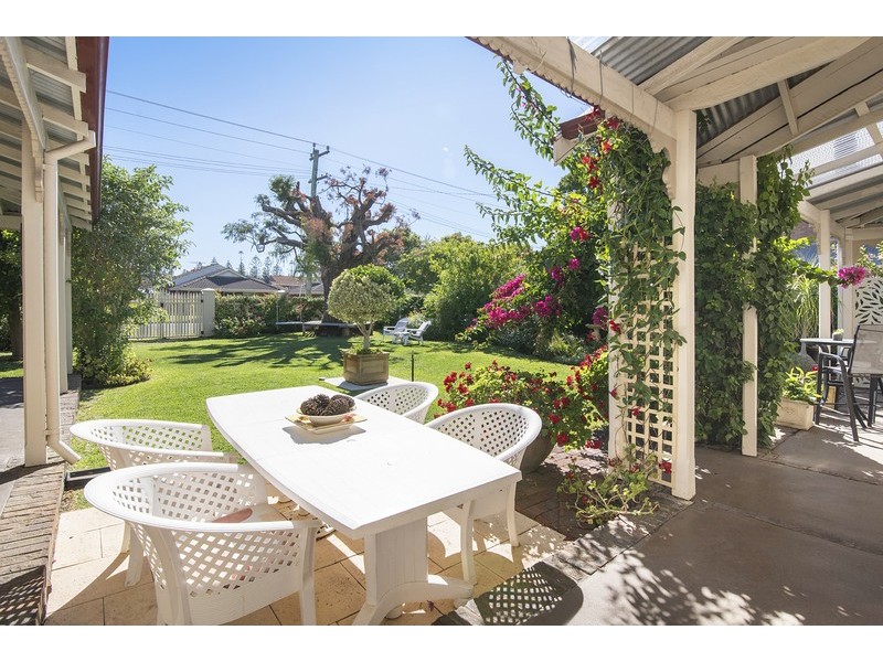 2 Adelaide Street, Busselton WA 6280