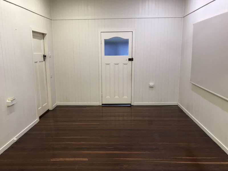 111 Livingstone St, Berserker QLD 4701