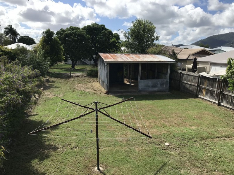 111 Livingstone St, Berserker QLD 4701