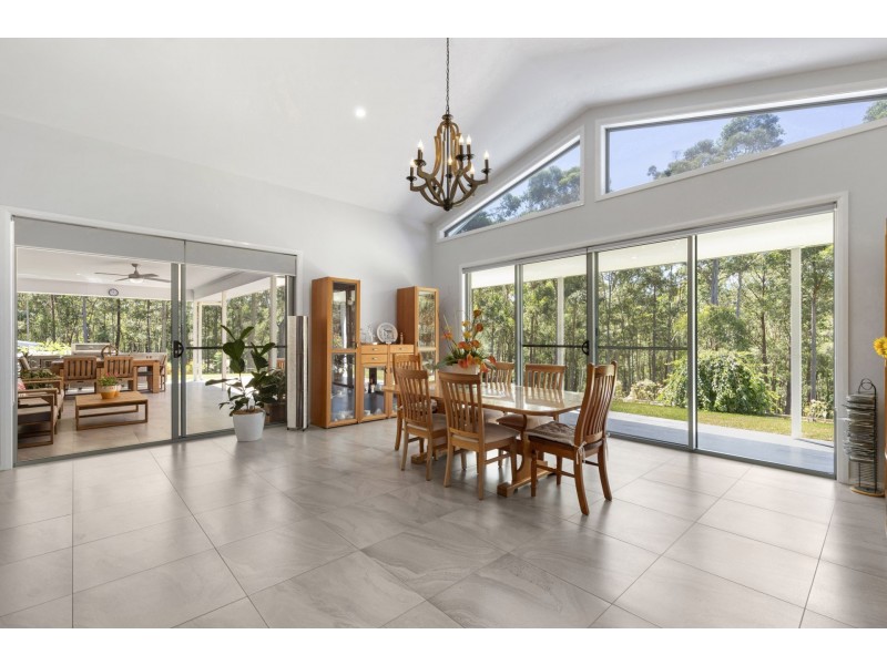 8 Woodlot Place, Batehaven NSW 2536