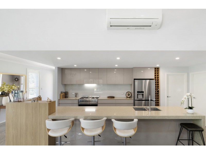 8 Woodlot Place, Batehaven NSW 2536