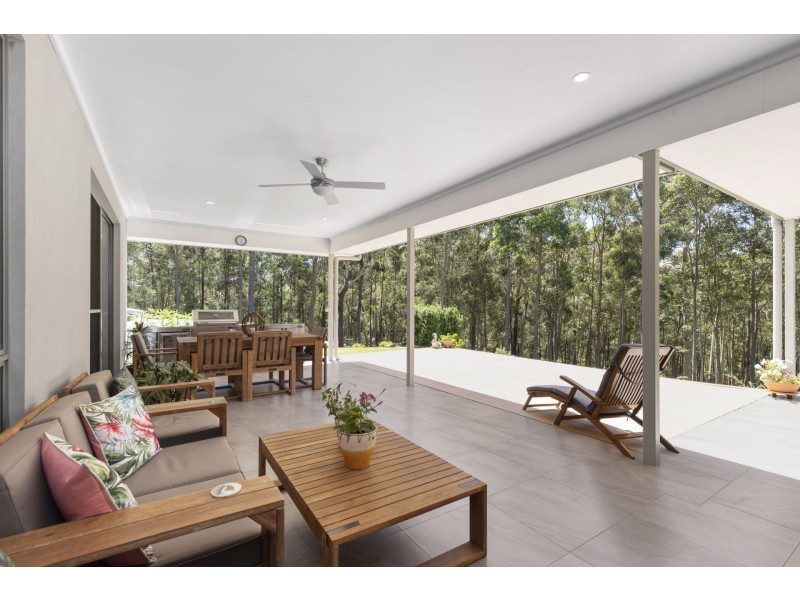 8 Woodlot Place, Batehaven NSW 2536
